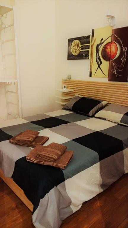 Sacra Famiglia Ausonia Apartment Palermo